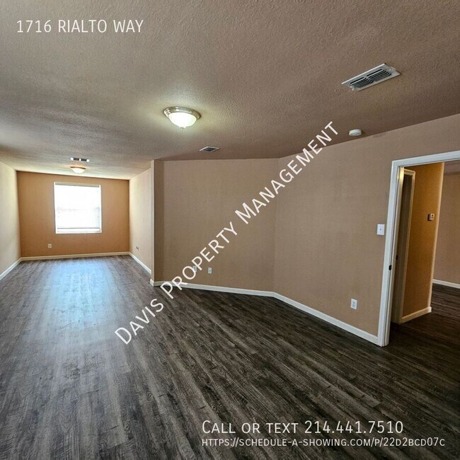 Building Photo - 1716 Rialto Way
