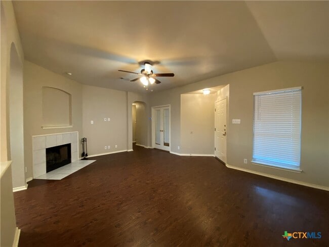 Building Photo - 2614 Dove Crossing Dr
