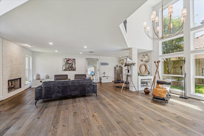 Building Photo - 7703 Bobbitt Ln