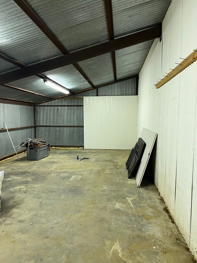 Building Photo - 10492 Strittmatter Rd