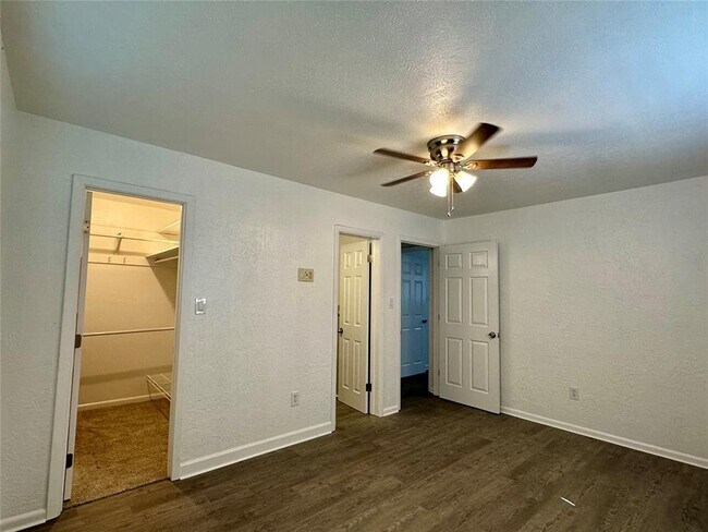 Building Photo - 1603 NW 32nd St