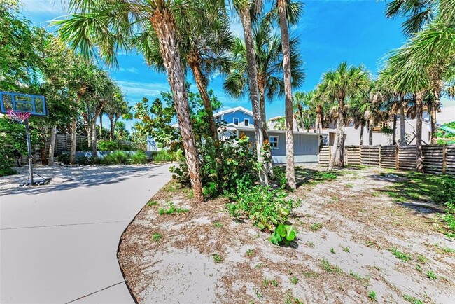 Building Photo - 8270 Manasota Key Rd