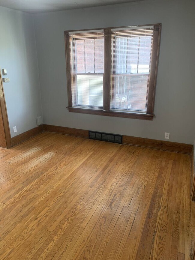 Building Photo - 3146 Mason St