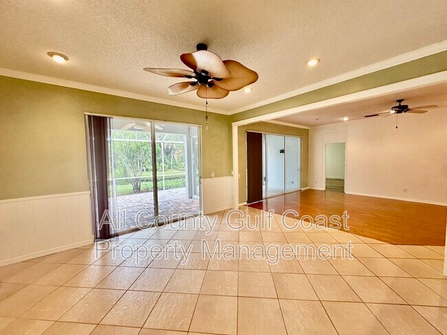 Building Photo - 419 Mayfair Dr