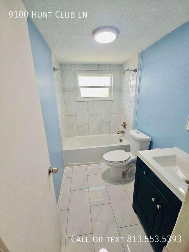 Building Photo - 9100 Hunt Club Ln