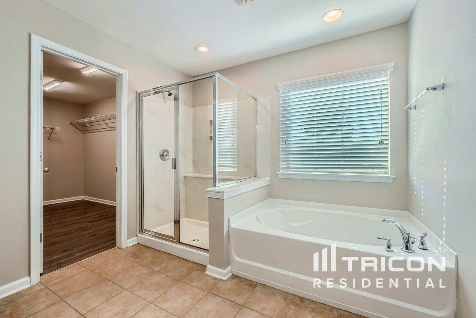 Building Photo - 3019 Burgess Dr