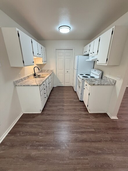 Building Photo - 4507 Coronado Ave