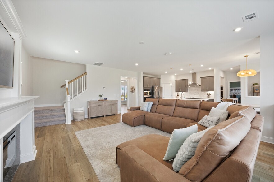 Building Photo - 268 Heron Creek Dr