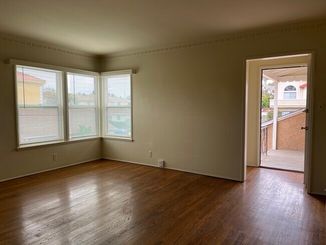 Living Room - 7026 Flight Ave