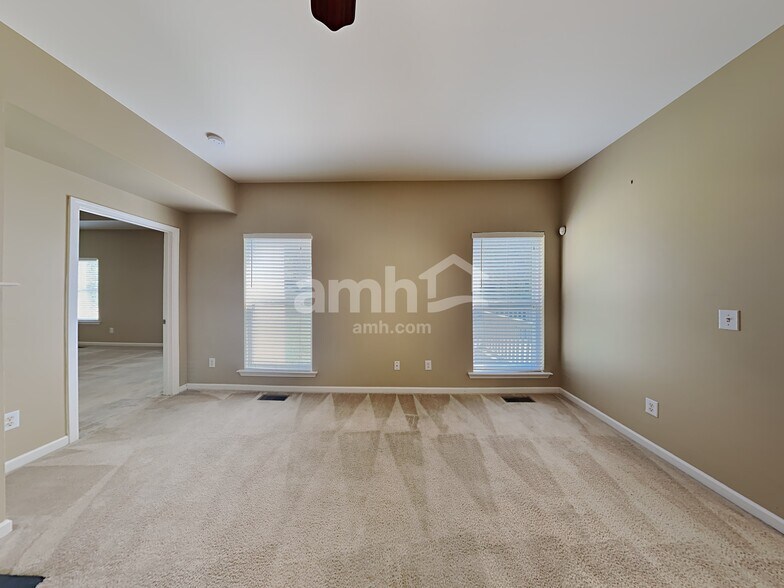 Building Photo - 4733 Jobe Trl