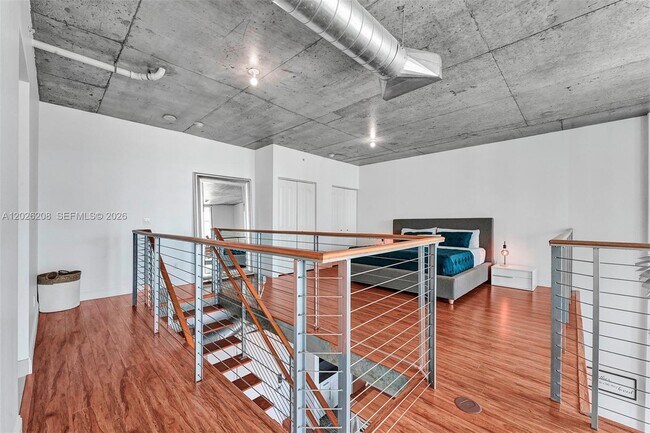 Building Photo - 690 SW 1st Ct