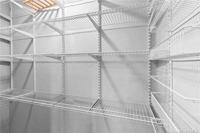 Building Photo - 505 Cross St