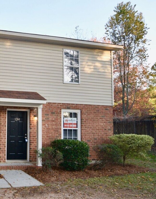 Building Photo - 2 Bed/1.5 Bath North Augusta Townhome