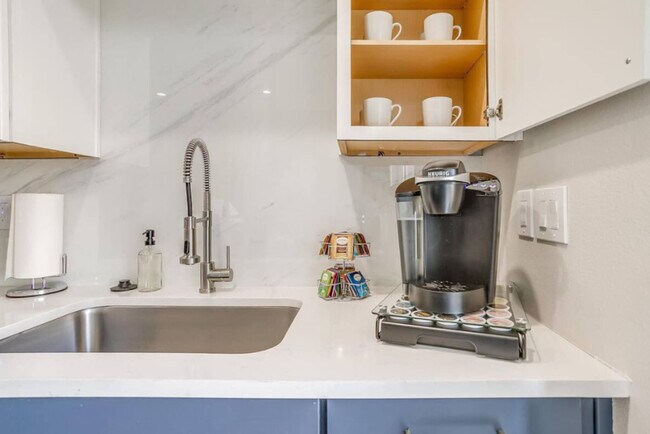 Building Photo - 2901 Indiana St