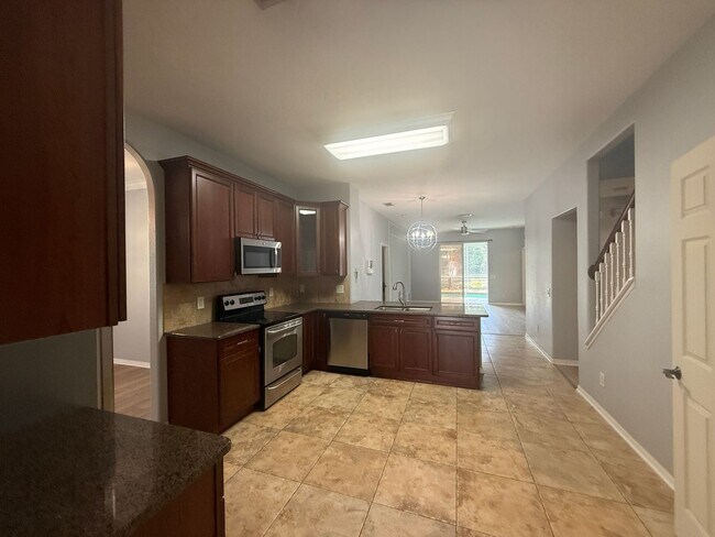 Building Photo - Land O'Lakes POOL home with Lakeviews!