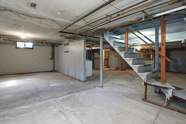 Building Photo - 5 Seymour Pl