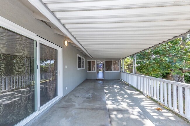 Building Photo - 4661 Woodhaven Dr