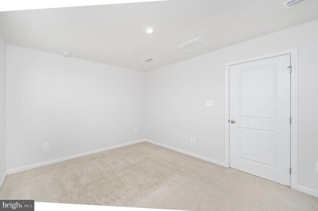 Building Photo - 7233 Statesman Blvd