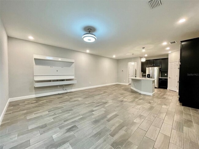 Building Photo - 2820 Grand Kemerton Pl