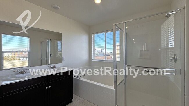 Building Photo - 15090 Coral Pl