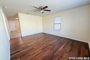 Building Photo - 220 Hansford St