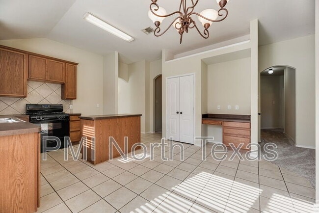 Building Photo - 2721 Lone Ranger Tr