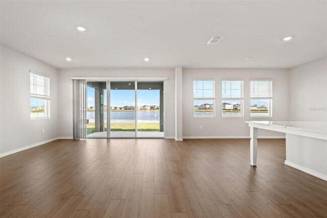 Building Photo - 17107 James Trl