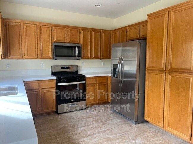 Building Photo - 2305 Bliss Cir