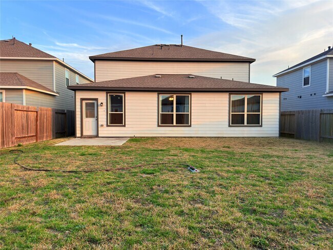 Building Photo - 9662 Caney Trails Rd