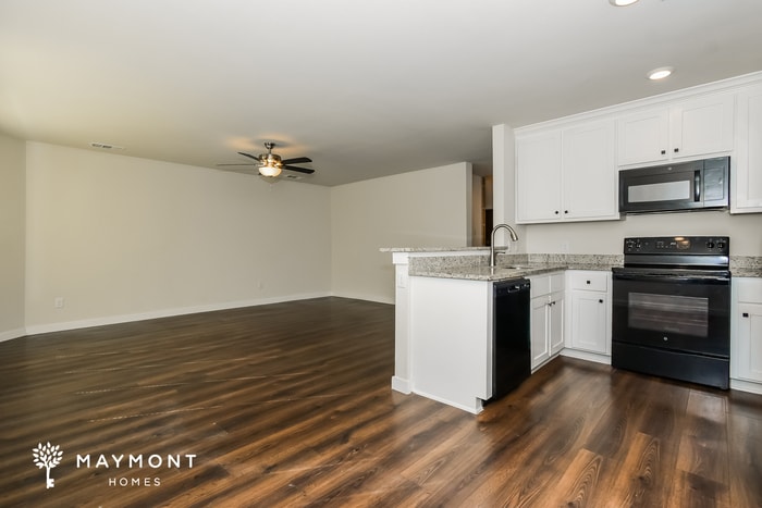 Building Photo - 925 Jones St