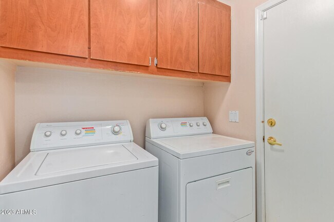 Building Photo - 3316 E Tierra Buena Ln