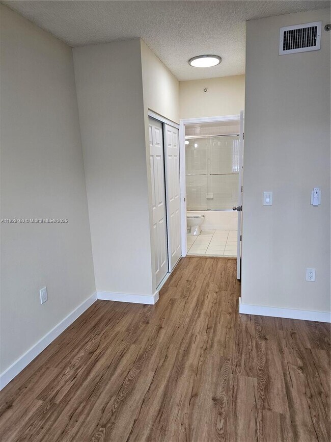 Building Photo - 2090 W Preserve Way