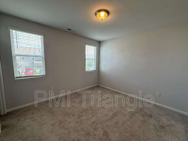 Building Photo - 67 Blakely St