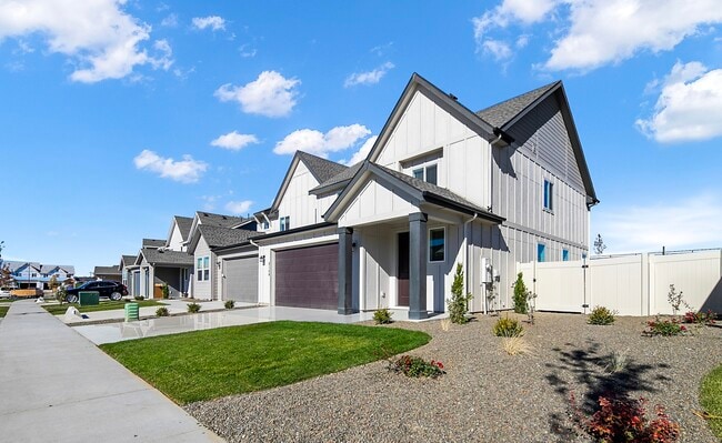 Building Photo - 8164 W Grey Alder Dr