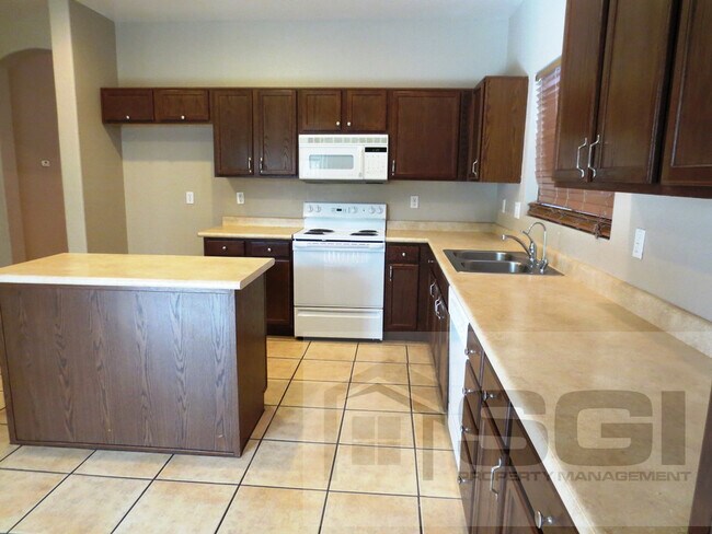 Building Photo - 3511 W Thurman Dr