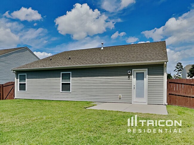 Building Photo - 922 Pointe Andrews Drive
