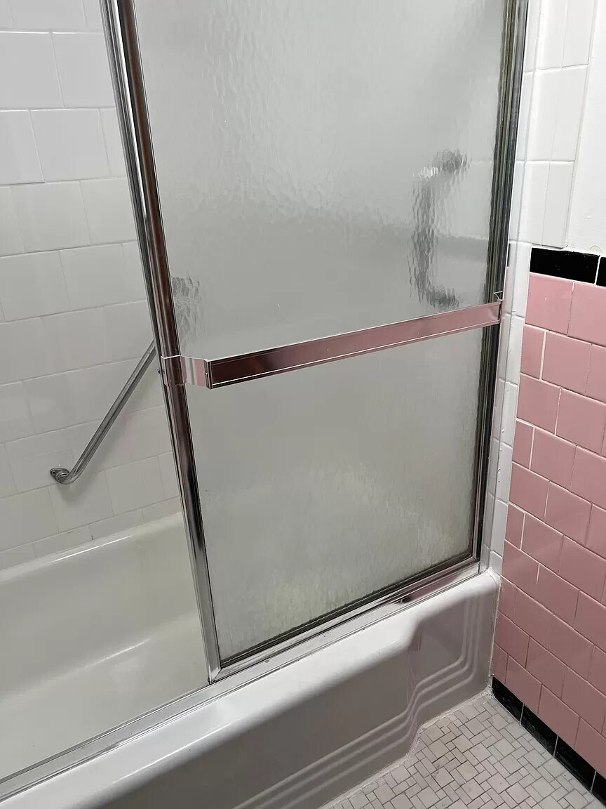 Building Photo - 708 Umbra St