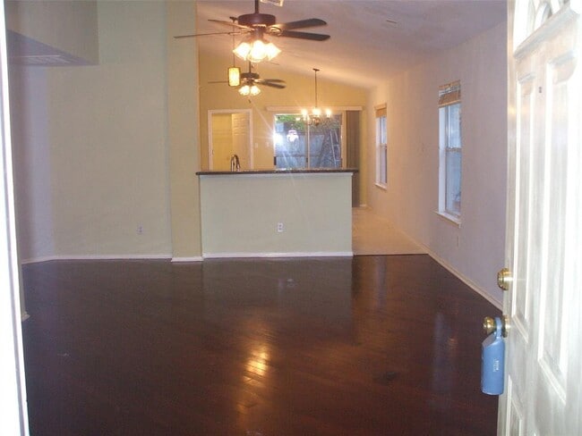 Building Photo - 2408 Wilma Rudolph Rd