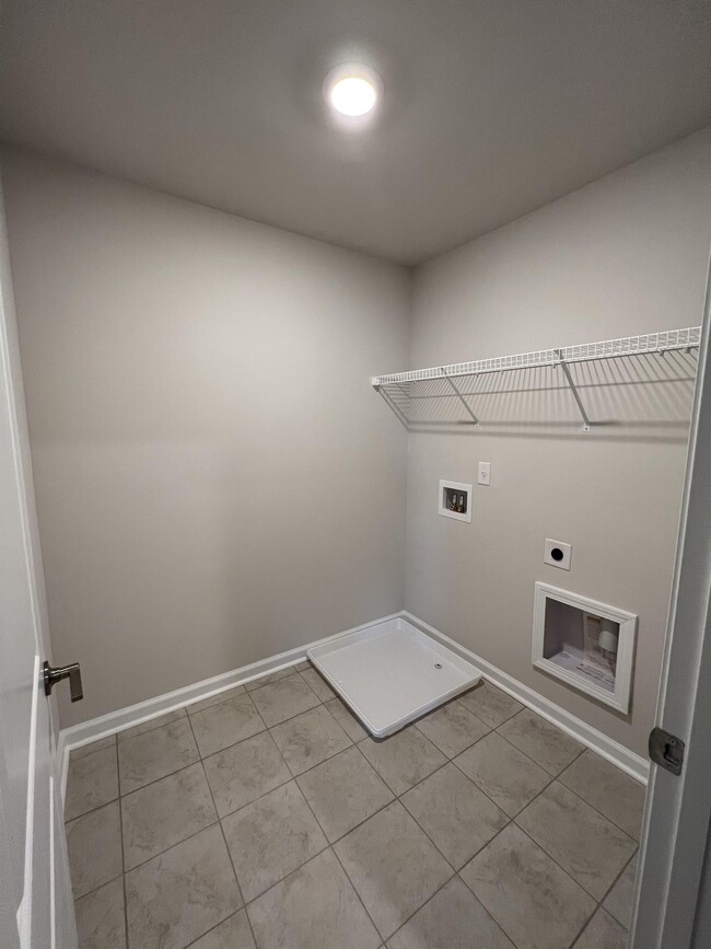 Building Photo - 2267 Graywell Ln