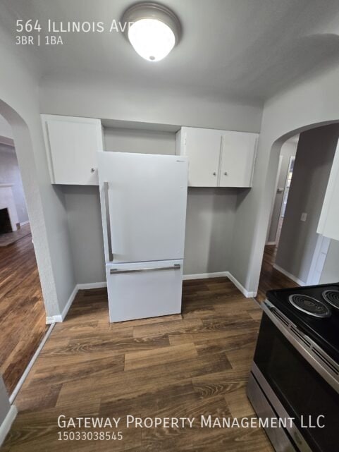 Building Photo - 564 Illinois Ave NE