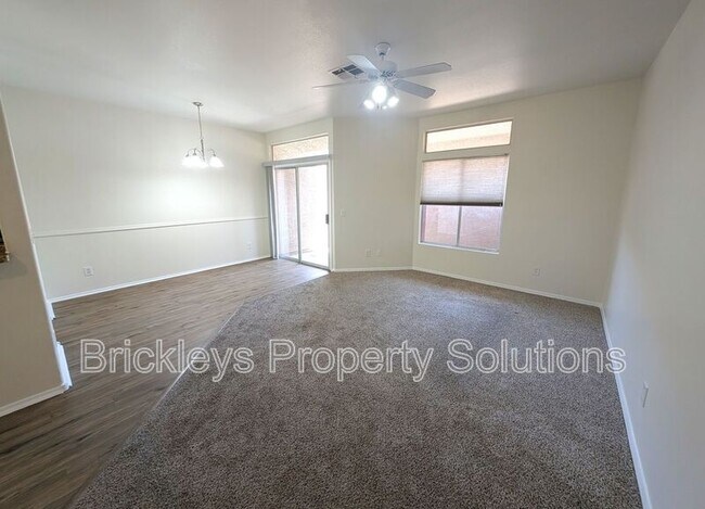Building Photo - 500 N Roosevelt Ave