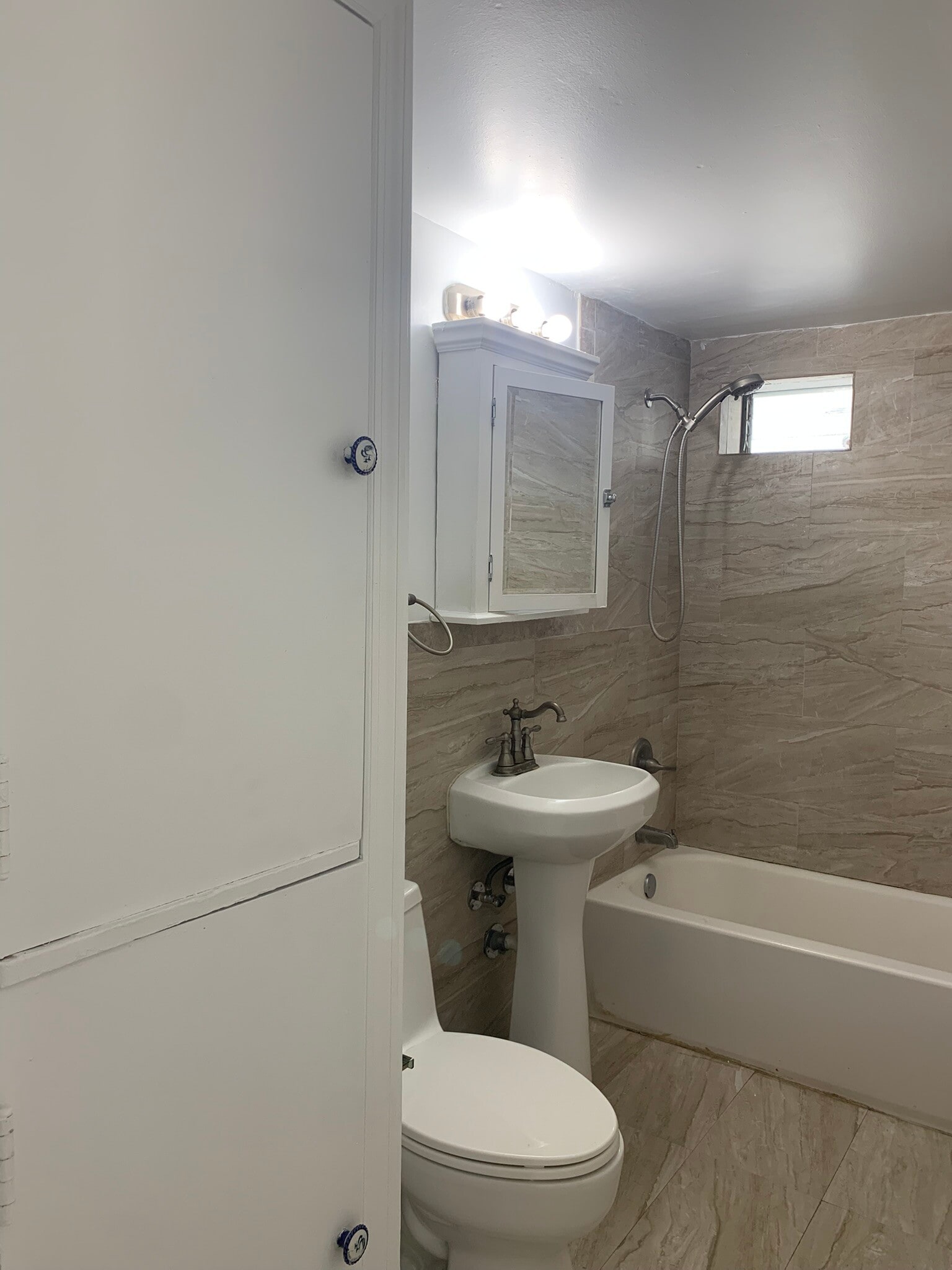 Building Photo - 1975 SW 17th Ct