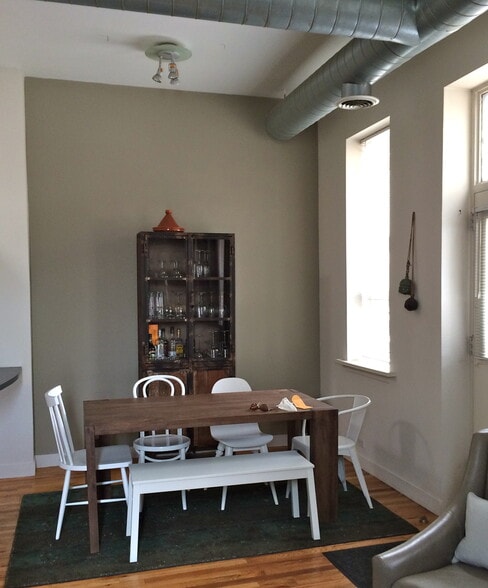 dining room - 1906 N Hermitage Ave