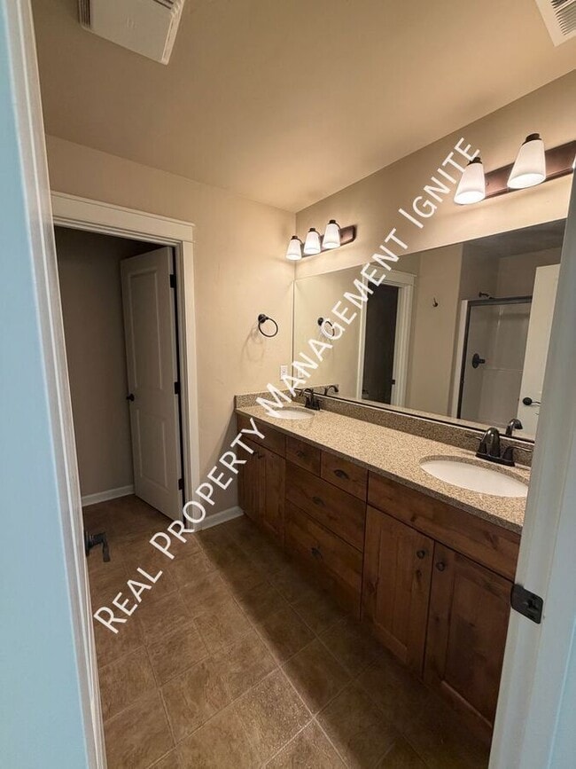 Building Photo - 20794 Comet Ln