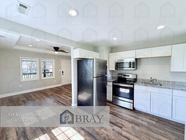 Building Photo - Modern 2-Bedroom Home with Screened Porch ...