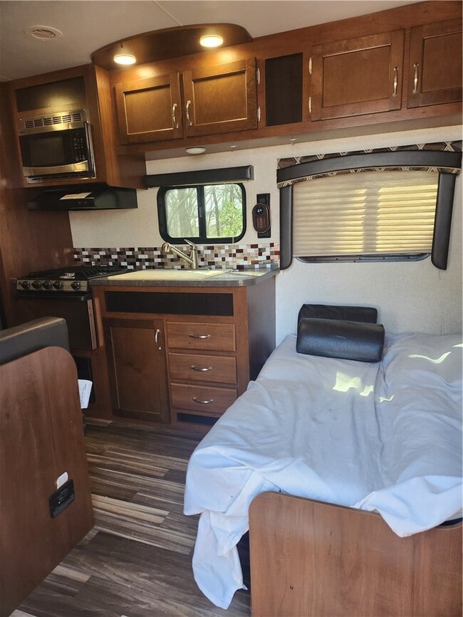 Building Photo - 315 Fairplay Rd