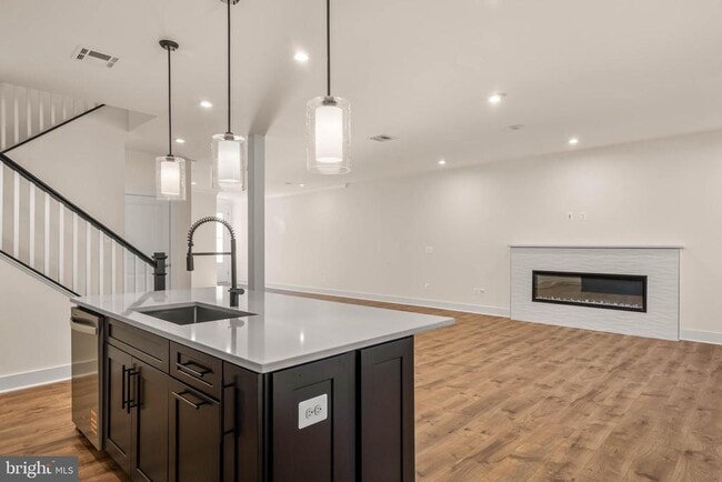 Building Photo - 383 Scranton Ln