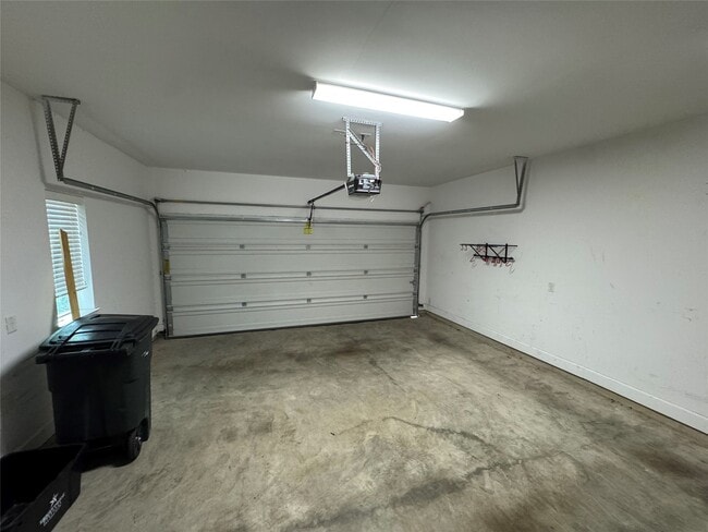 Building Photo - 6755 Highclere Manor Ln