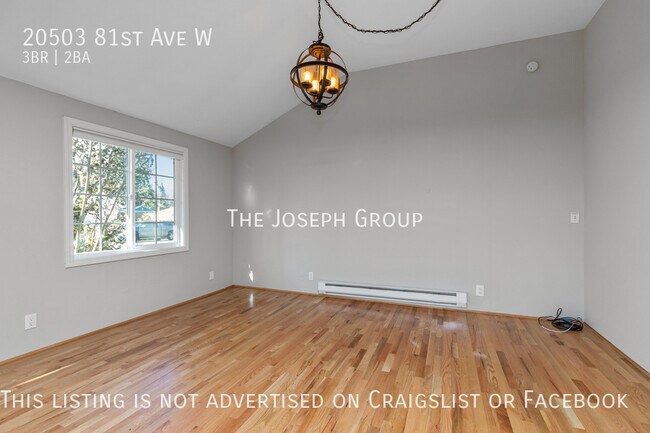Building Photo - Open and bright 3 bed/1.75 bath in Edmonds!