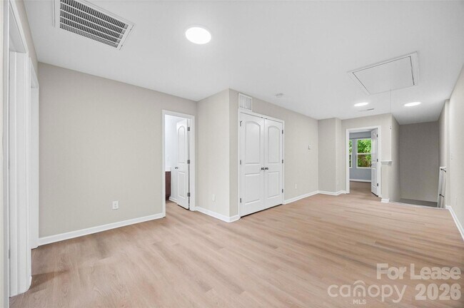Building Photo - 9612 Brackenview Ct